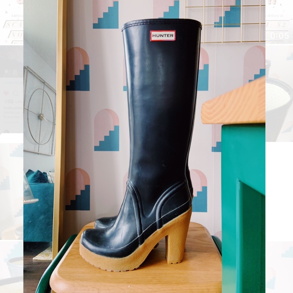 Hunter Black heel rain-boots